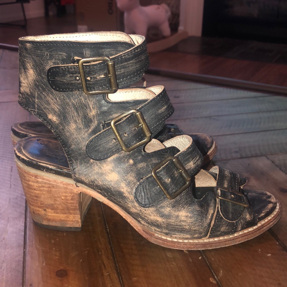 Freebird by Steven Black and Brown Strappy Sandals with Buckle Closures